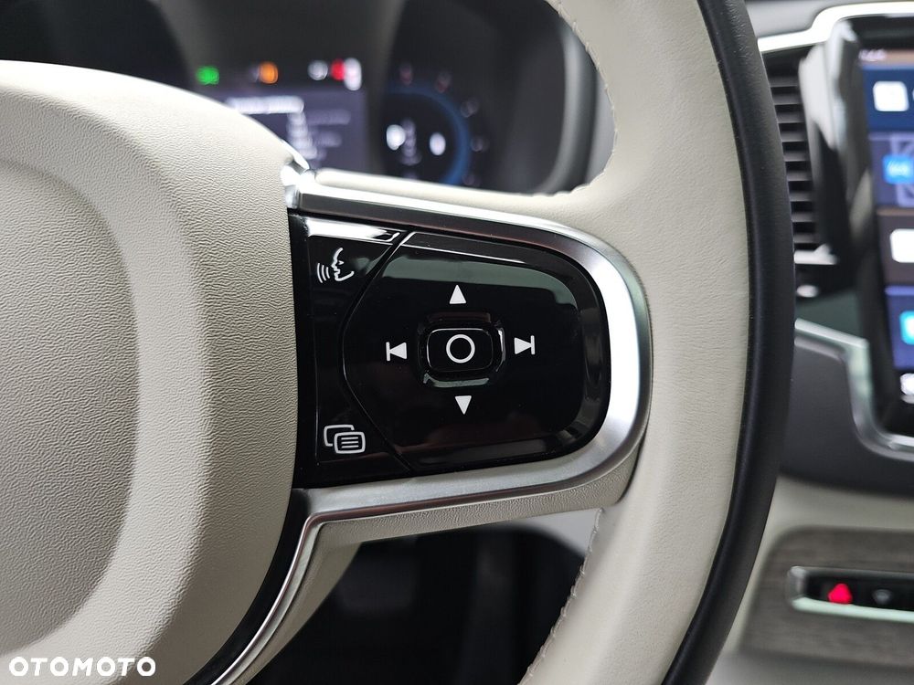 Volvo XC 90 B5 D AWD Ultimate Bright 7os - 22
