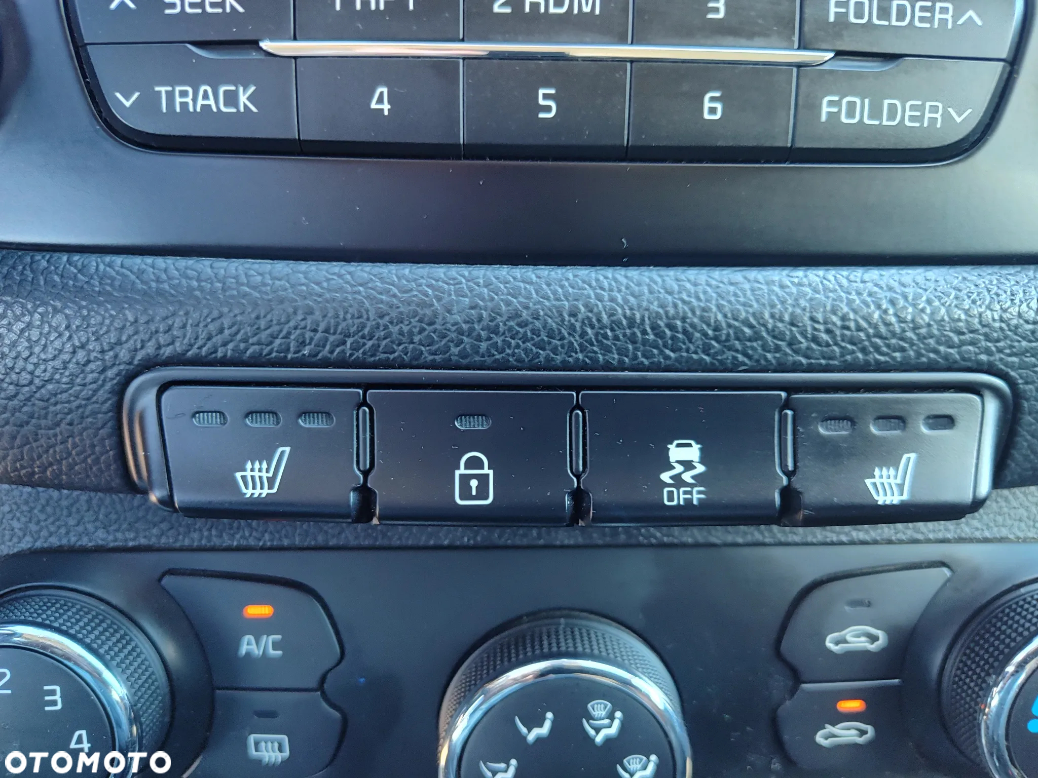 Kia Ceed 1.6 GDI Fifa World Cup Edition - 34