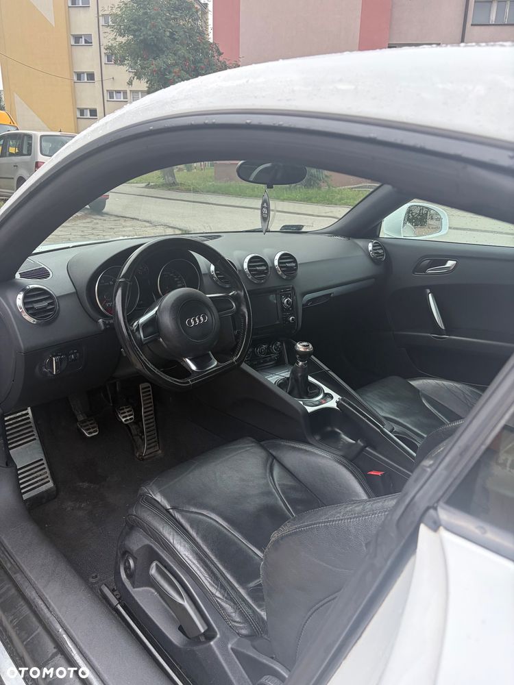 Audi TT Coupé - 8