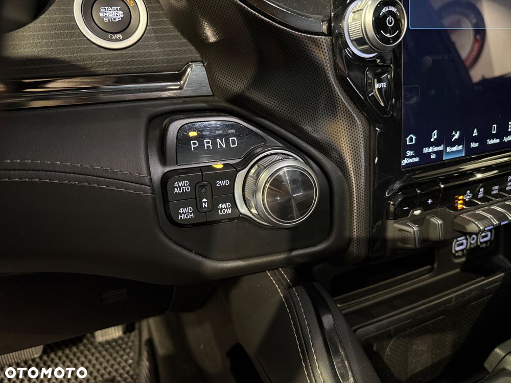Dodge RAM 5.7 4x4 - 17