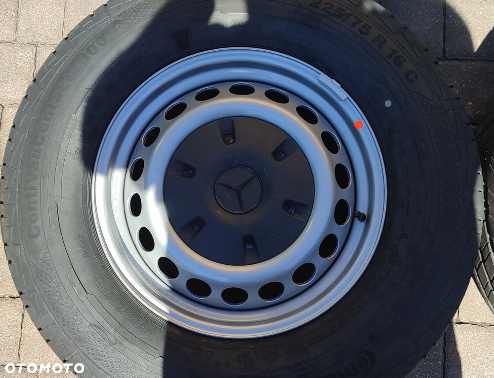 Koła Letnie Oryg. Mercedes Sprinter 907 910 6,5Jx16 Et54 Continental 225/75/16C 2024 rok 4x9,4mm Idealne !!! Demo Starogard Gdański - 2