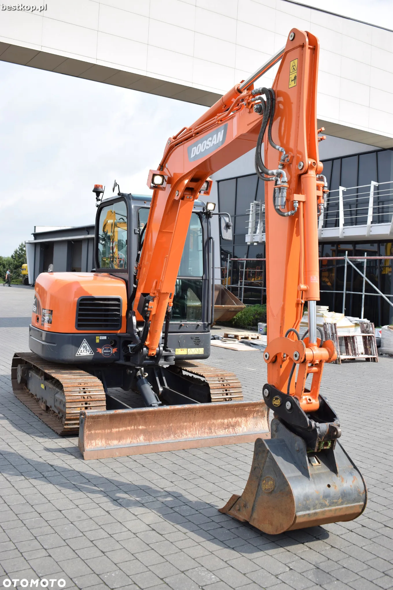 Doosan DX62R-3 - 17