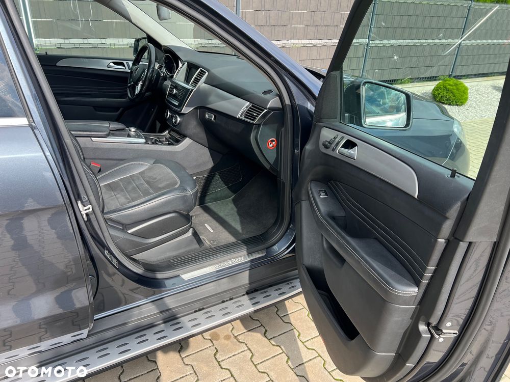 Mercedes-Benz ML 350 BlueTEC 4-Matic - 15