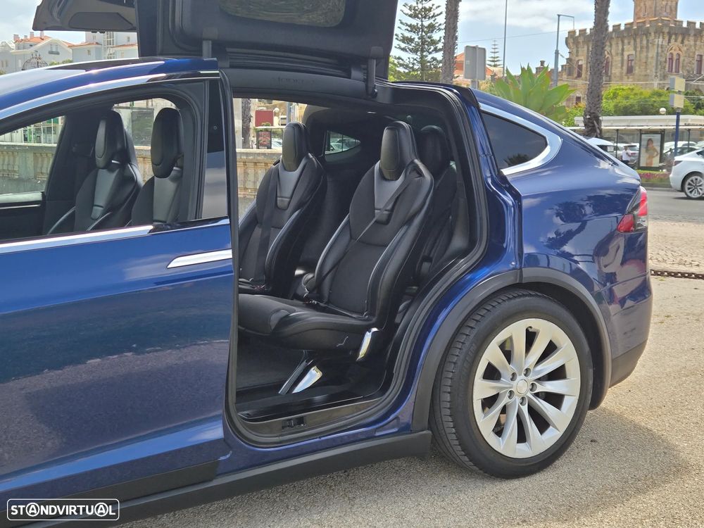 Tesla Model X 100D - 22