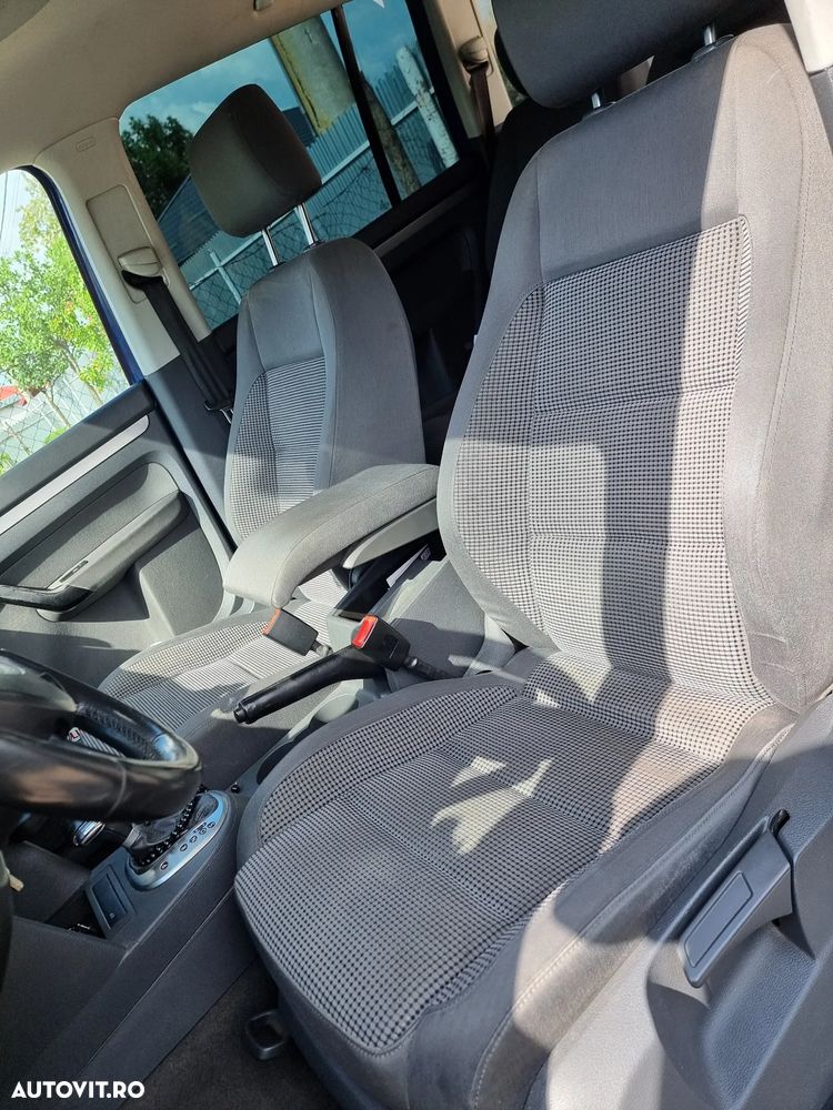 Volkswagen Touran - 7
