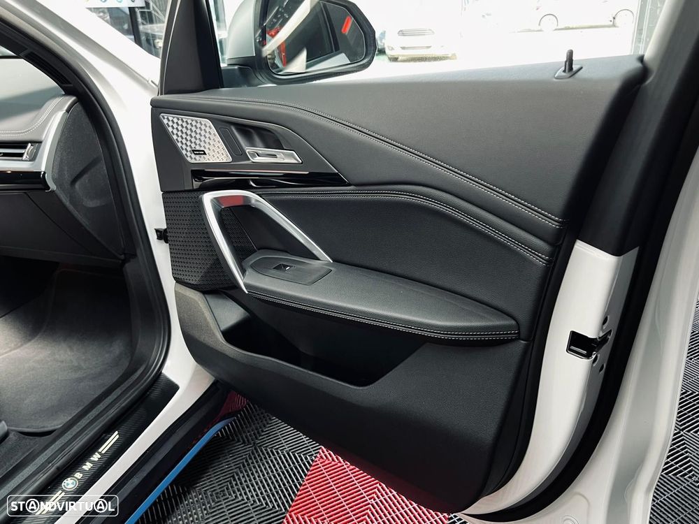 BMW iX1 xDrive30 - 42
