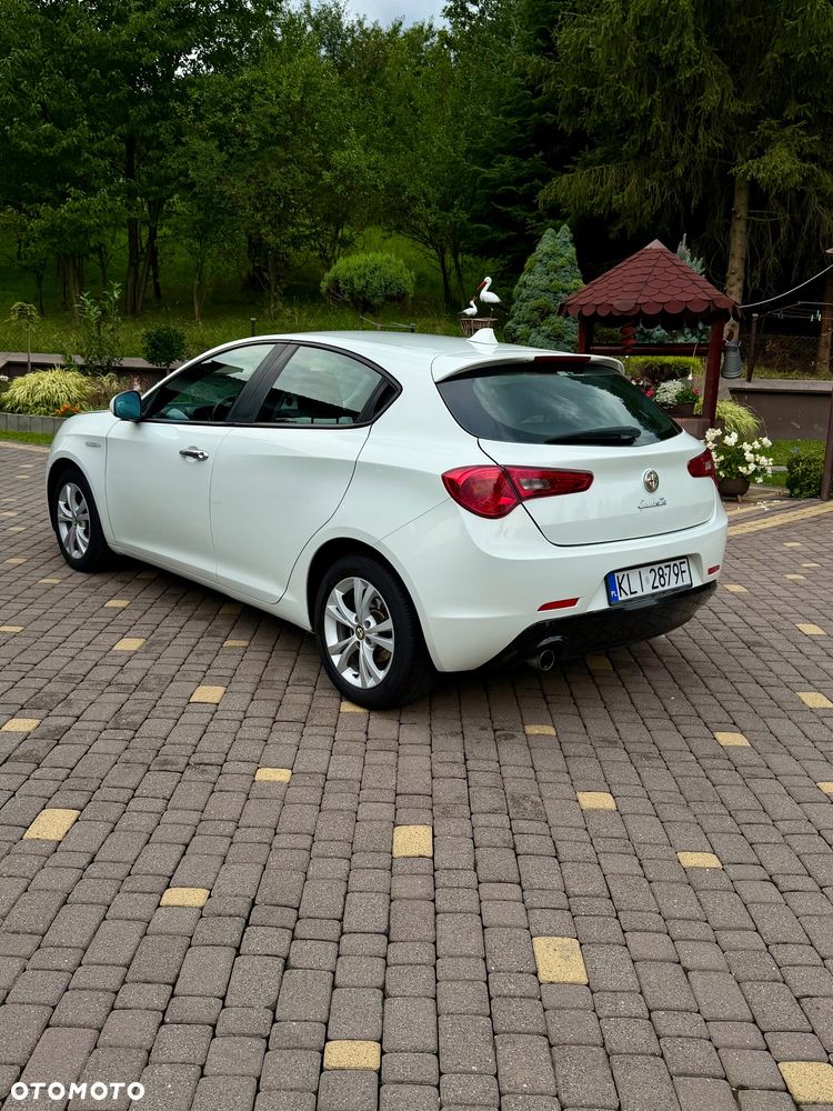 Alfa Romeo Giulietta 1.6 JTDM 16V - 2