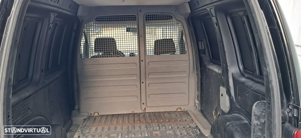 VW Caddy - 12