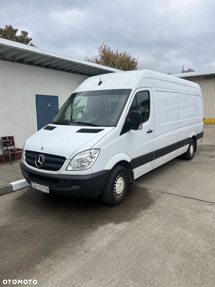 Mercedes-Benz Sprinter 2012 photo 2