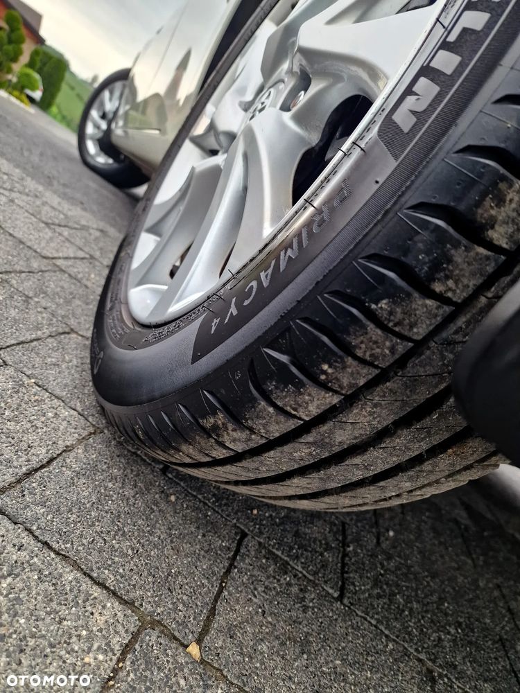 Toyota Auris Hybrid 135 Premium - 10