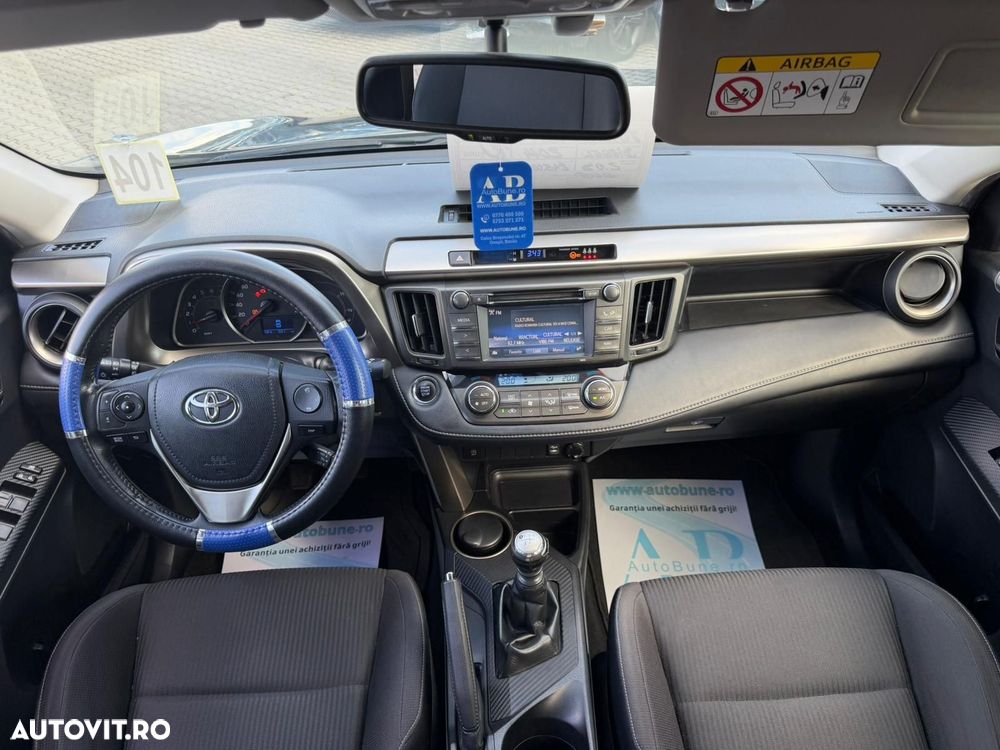 Toyota RAV4 2.0 D-4D 2WD Comfort - 9