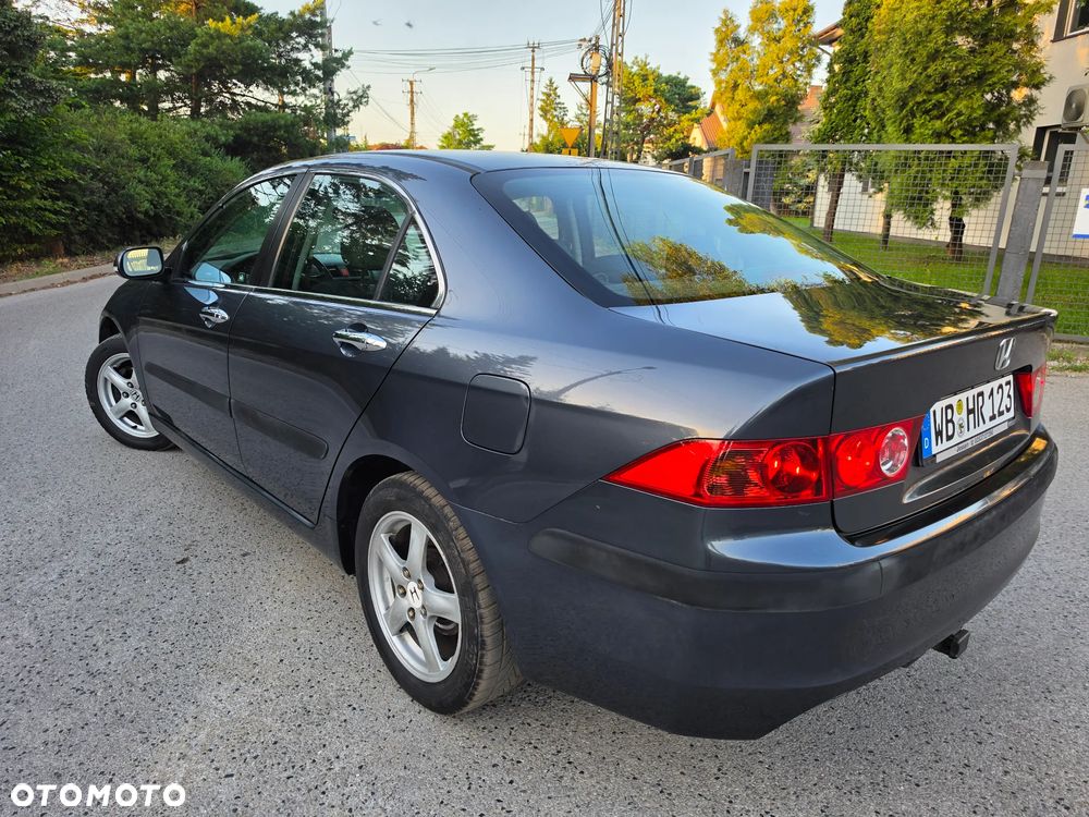 Honda Accord 2.0 ES - 8
