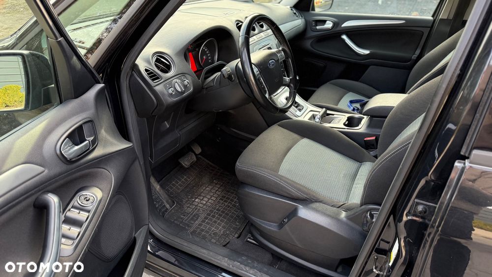 Ford Galaxy 2.0 TDCi Titanium - 16