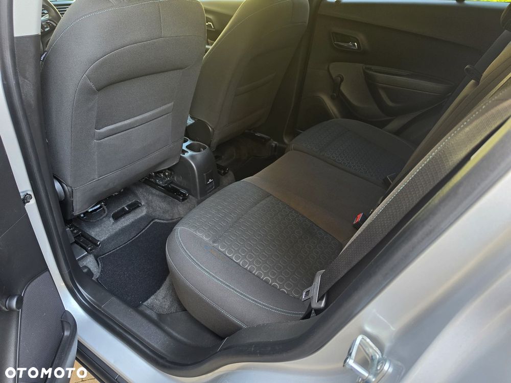 Chevrolet Trax 1.4T AWD LT+ - 23