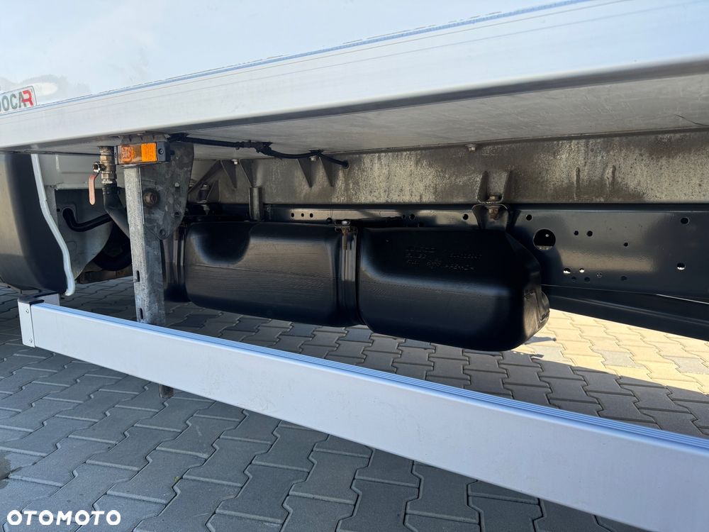 Iveco Daily‼️72C18‼️2021r 3.0 HI-MATIC Chłodnia/Mroźnia zakres -32C/+22C THERMO KING V-500 MAX Źródło Zasilania 400V Grube Ściany/Podłoga Przegroda komorowa‼️ Full LED na bliźniaku Salon Polska DMC7200kg - 10
