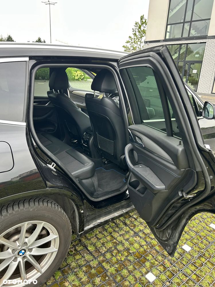 BMW X3 xDrive20d - 28