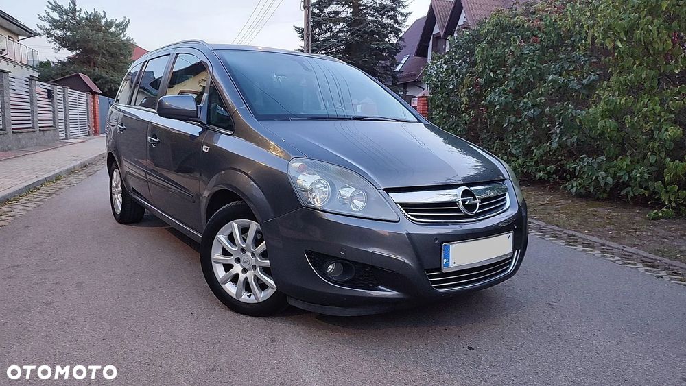 Opel Zafira 1.8 Cosmo - 16
