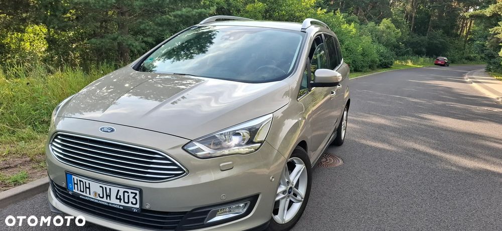 Ford Grand C-MAX - 13