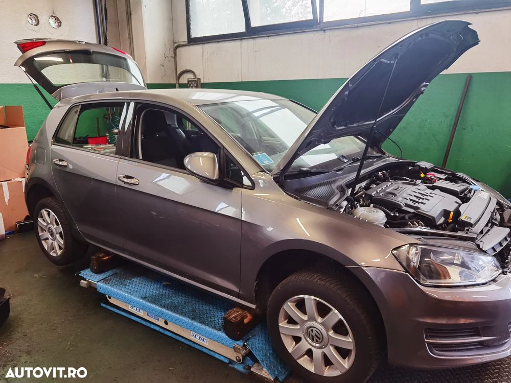 Dezmembrez Golf VII 1.6 TDI , an 2012 , cod motor CLH - 2