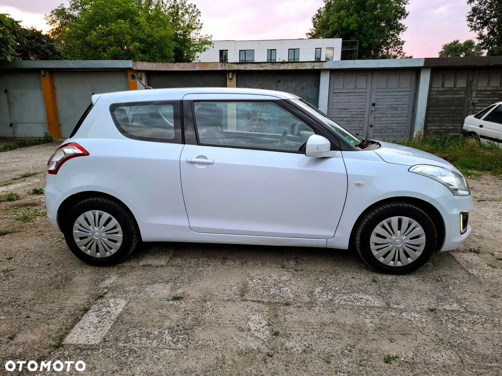 Suzuki Swift 1.2 BlackWhite - 22