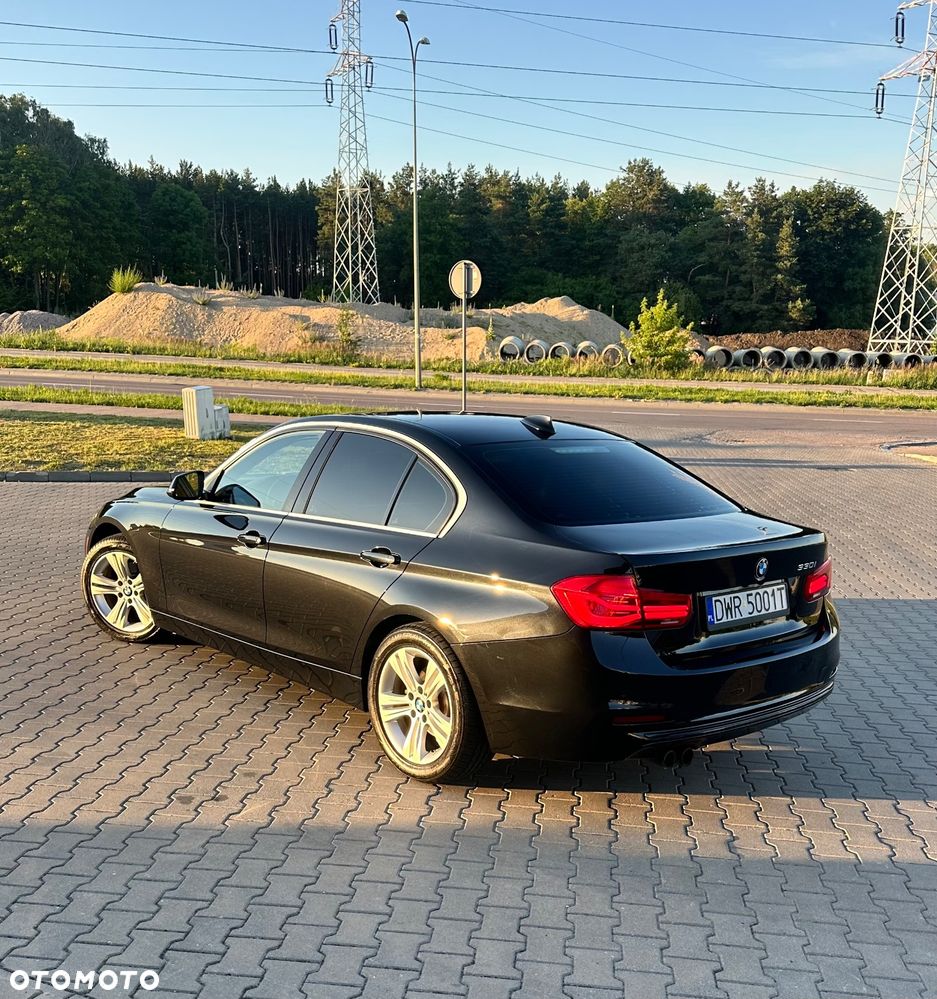 BMW Seria 3 330i Luxury Line sport - 7