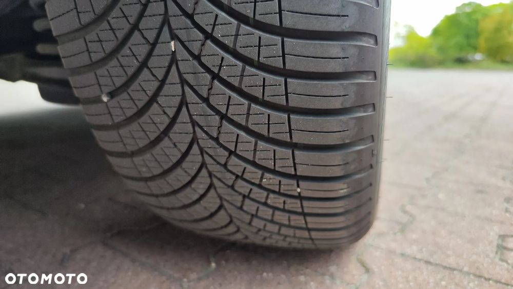 Ford Kuga 2.0 TDCi 4WD Titanium - 33