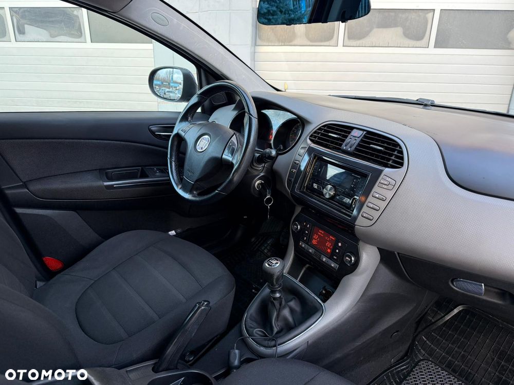 Fiat Bravo 1.4 16V Dynamic - 8