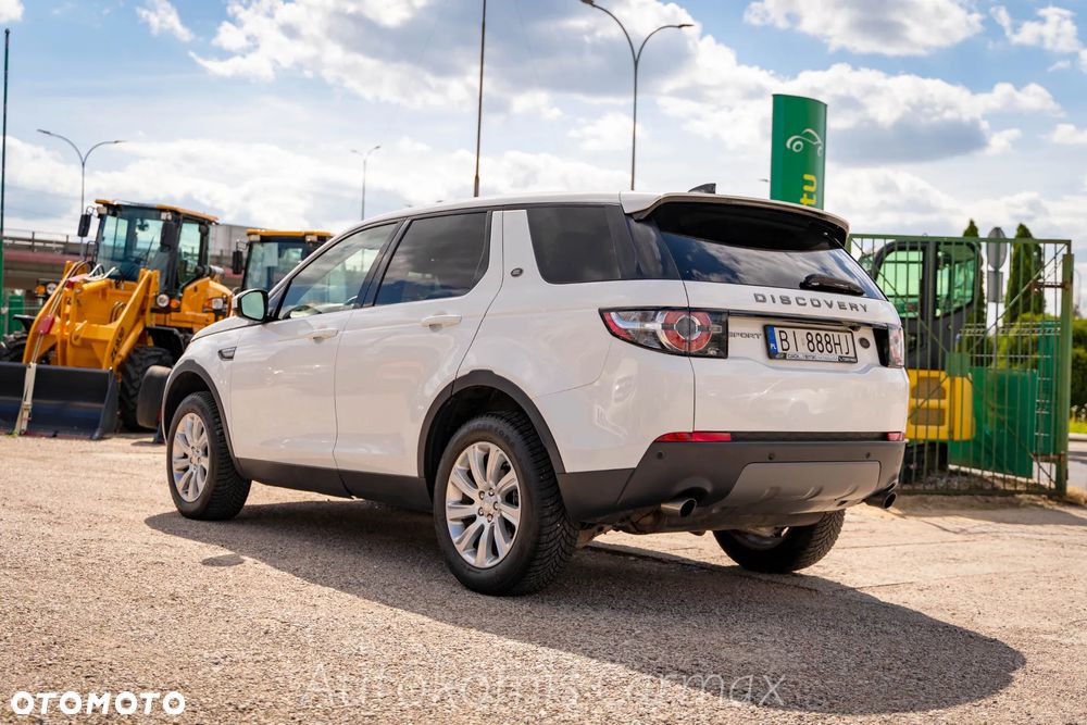 Land Rover Discovery Sport - 10
