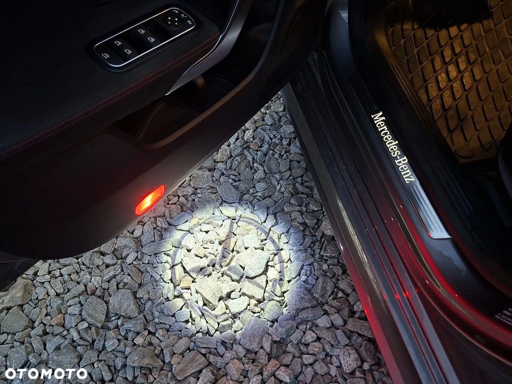 Mercedes-Benz CLA 200 AMG Line 7G-DCT - 19