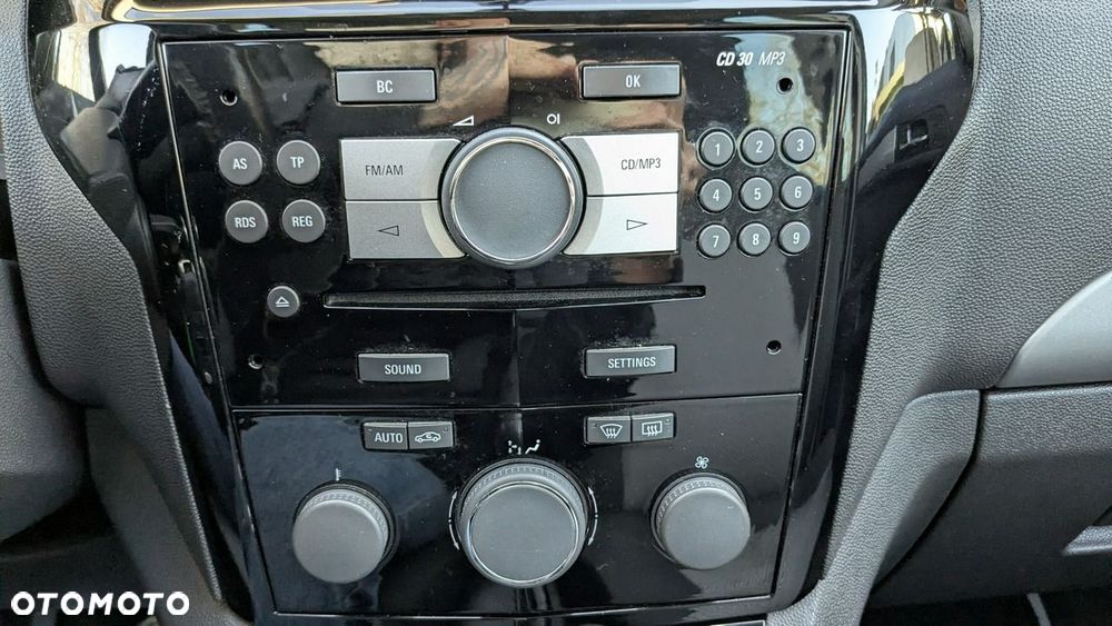 Opel Zafira - 27