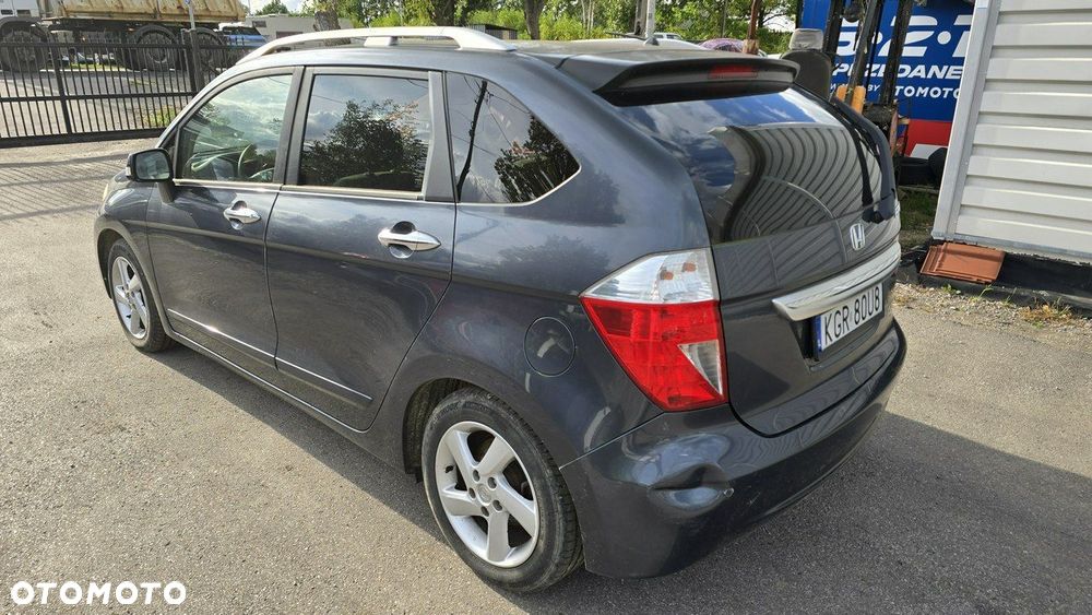Honda FR-V - 7