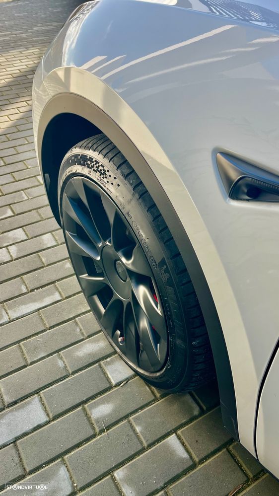 Tesla Model Y Long Range Tração Integral - 6