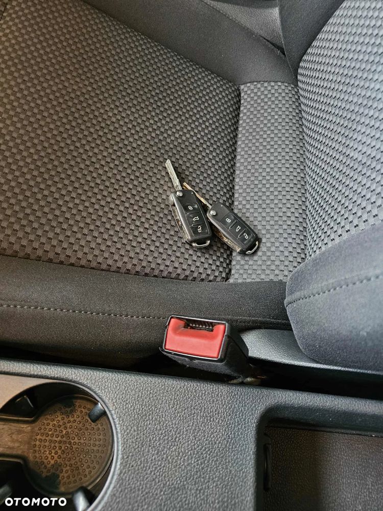 Volkswagen Jetta 1.6 TDI Trendline - 7