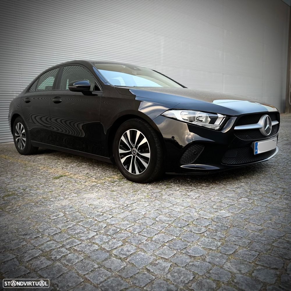 Mercedes-Benz A 180 Limousine d Style Plus Aut. - 1