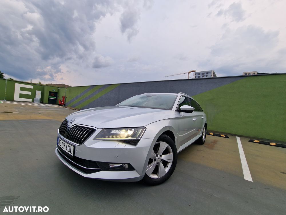 Skoda Superb 2.0 TDI DSG Premium Edition - 2