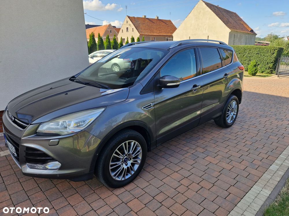Ford Kuga 2.0 TDCi 2x4 Titanium - 10