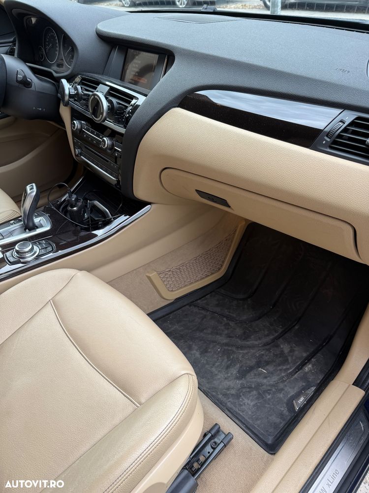 BMW X3 xDrive20d AT Luxury Line - 12