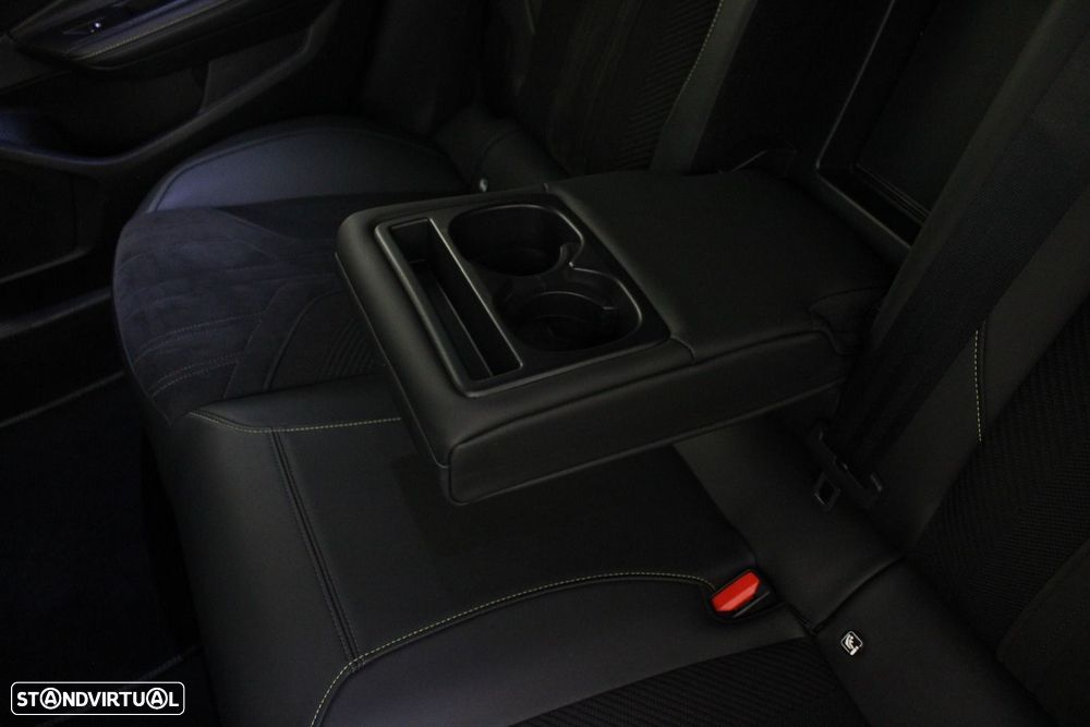 Peugeot 408 1.2 PureTech GT EAT8 - 43