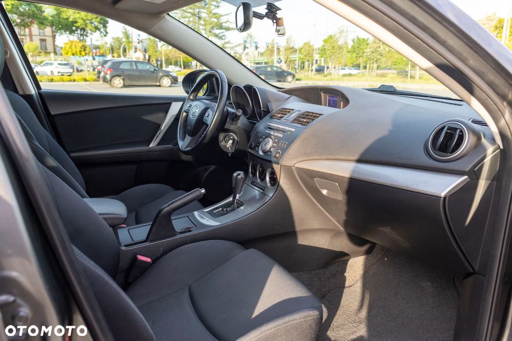 Mazda 3 - 15