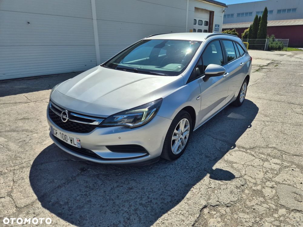 Opel Astra - 2