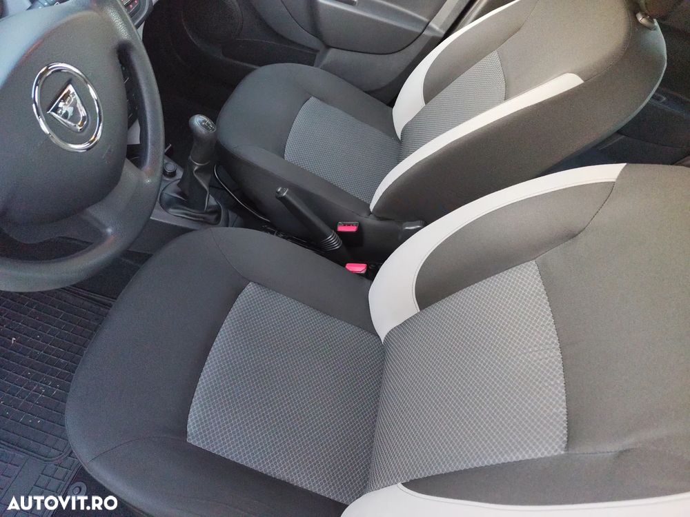 Dacia Sandero - 6