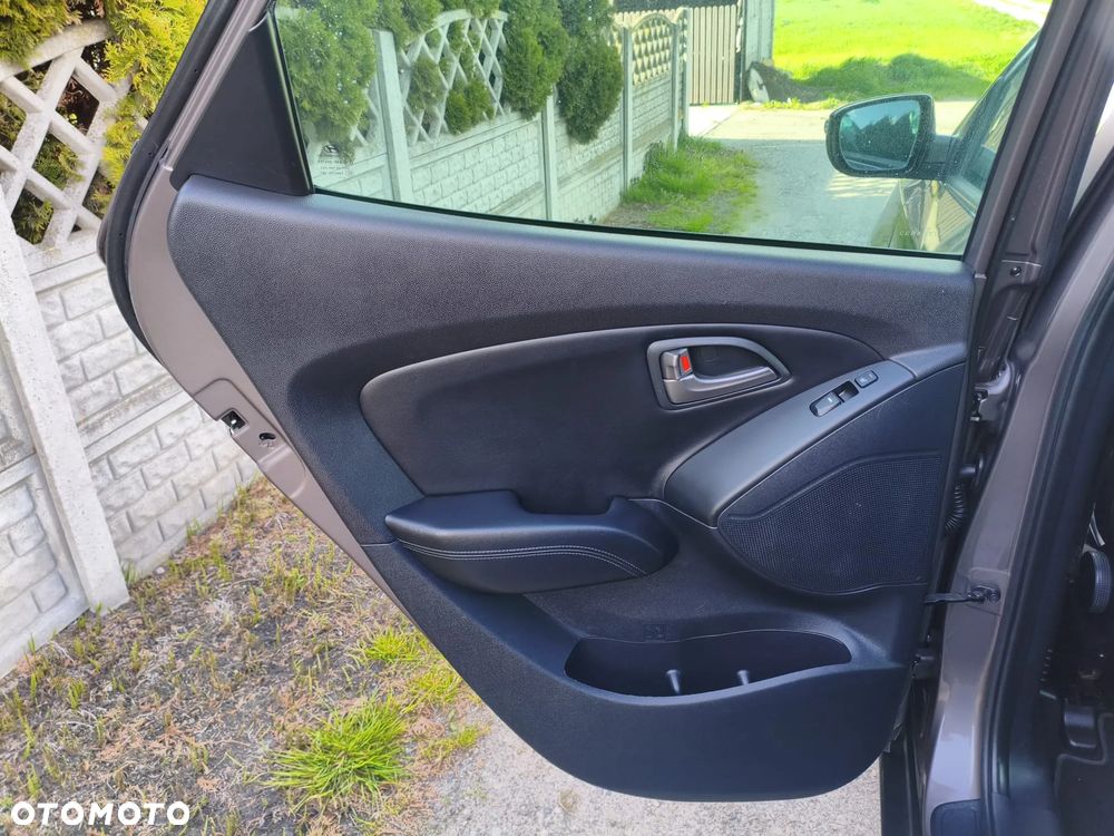 Hyundai ix35 1.7 CRDi 2WD blue Style - 21