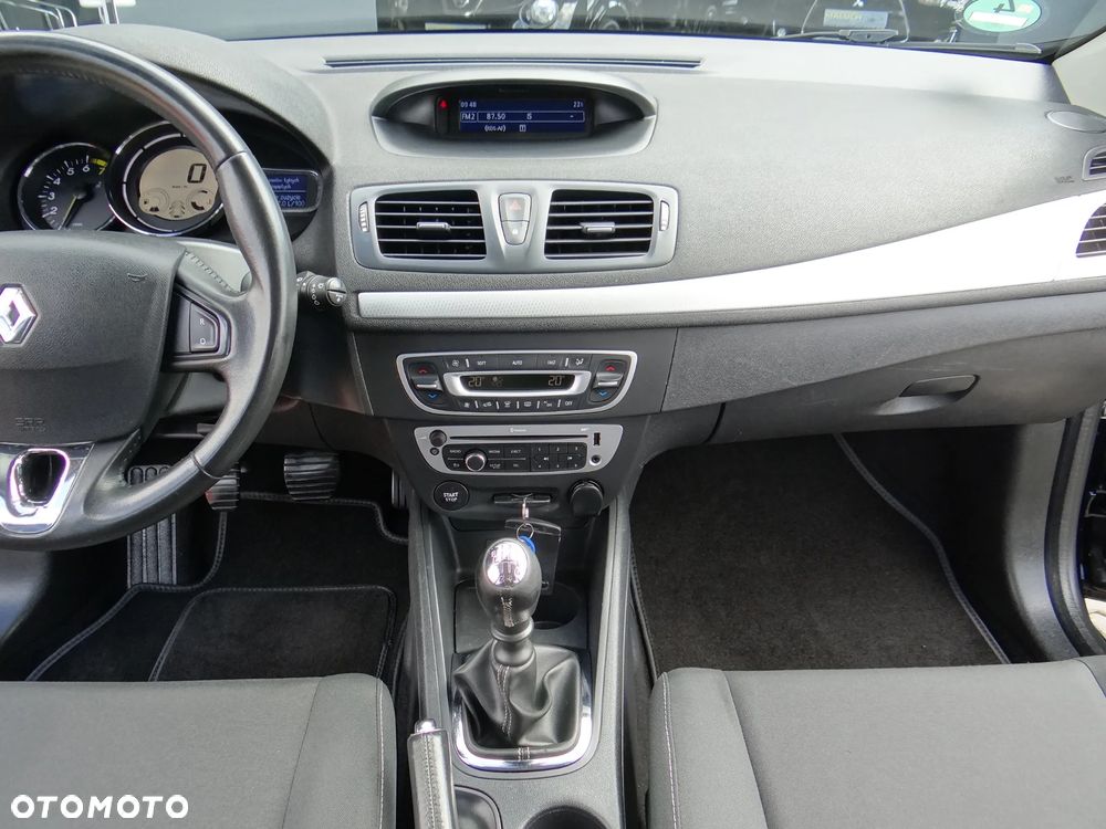 Renault Megane ENERGY TCe 115 Start & Stop Authentique - 29