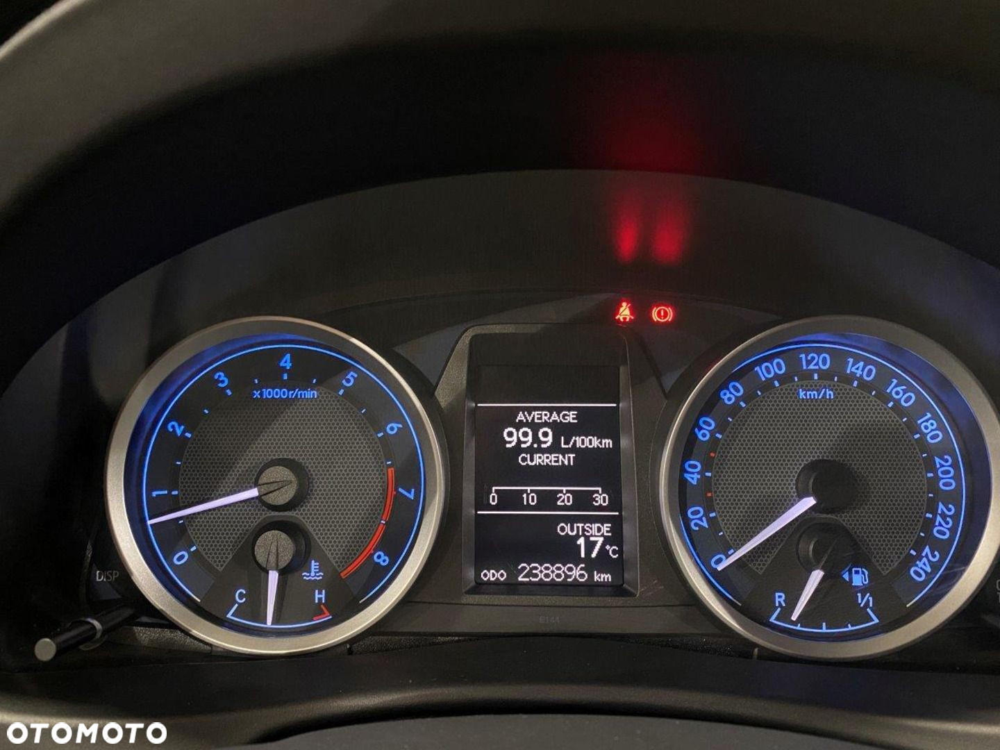 Toyota Auris 1.6 Premium Comfort - 12