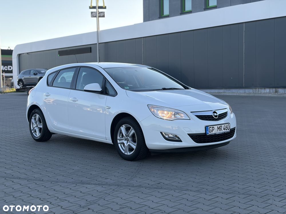 Opel Astra - 4
