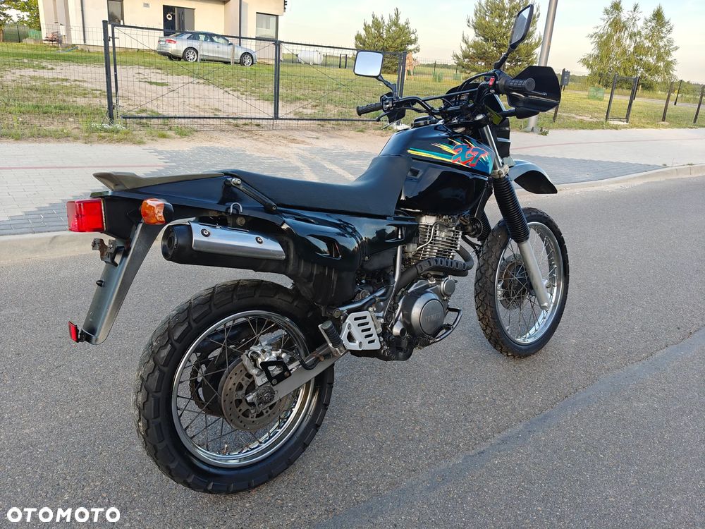 Yamaha XT - 13