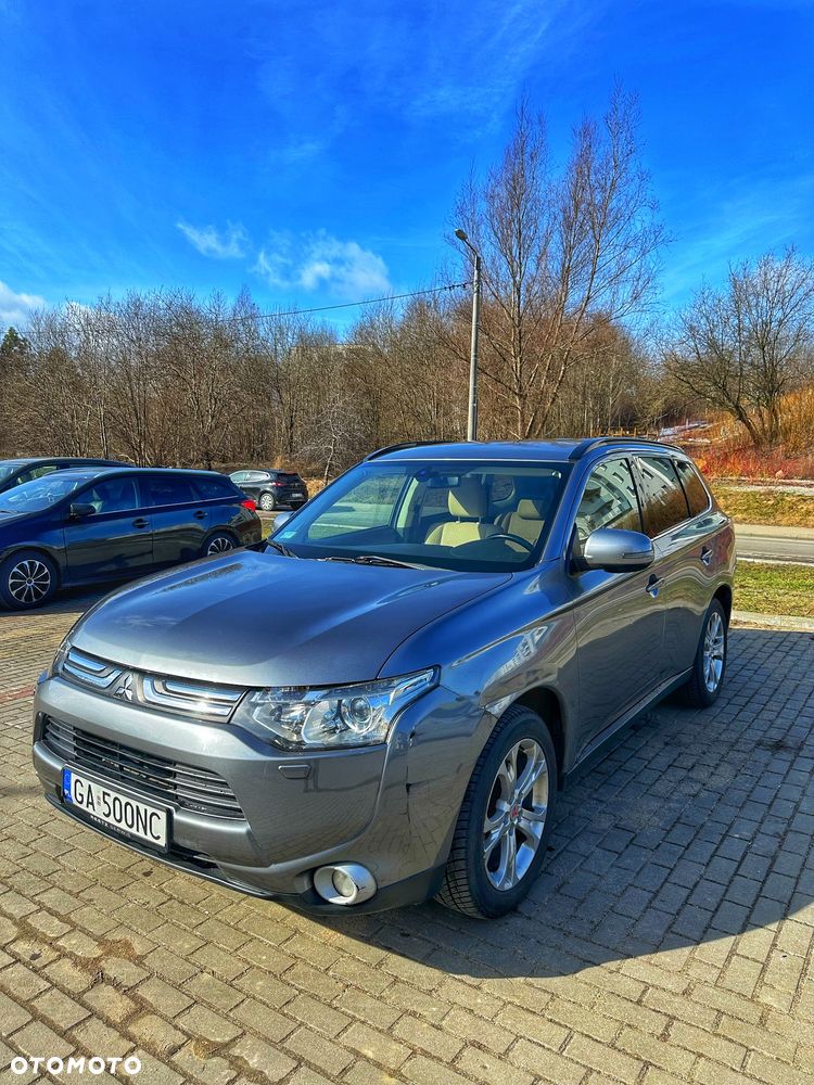 Mitsubishi Outlander 2.0 Intense + CVT - 3
