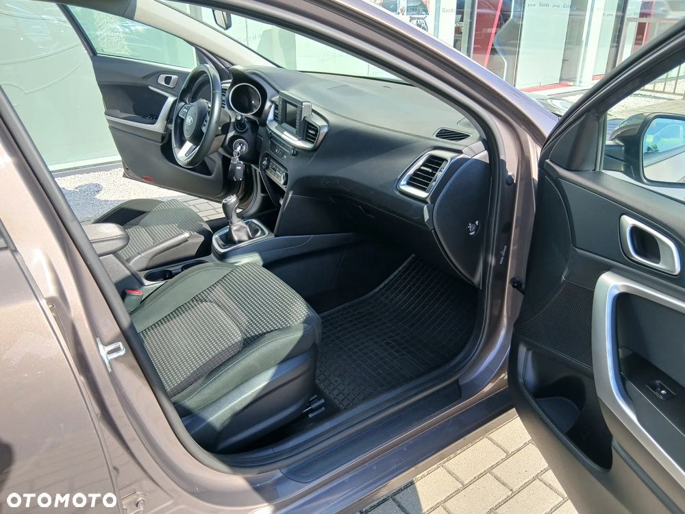 Kia Ceed 1.4 M - 16