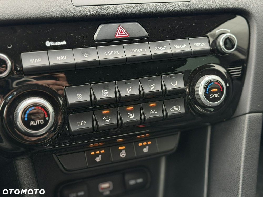 Kia Sportage 1.6 CRDI Black Edition 2WD - 25