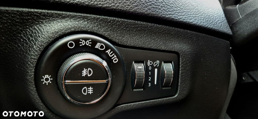 Jeep Compass 2.0 MultiJet Active Drive Automatik Longitude - 17